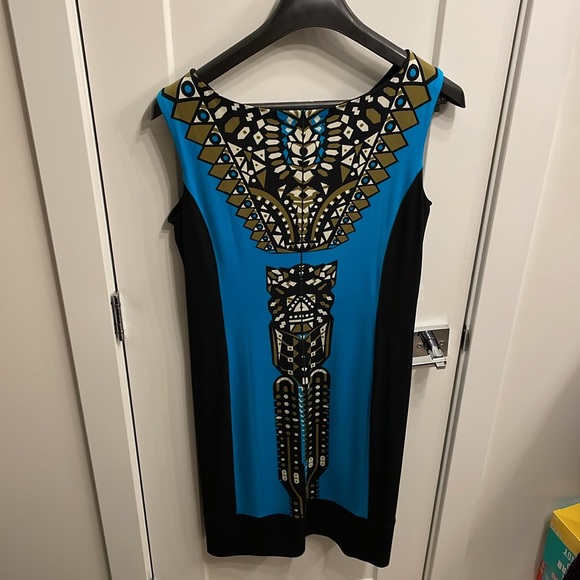 Ladies spandex patterned midi dress. Size L - Picture 2 of 9